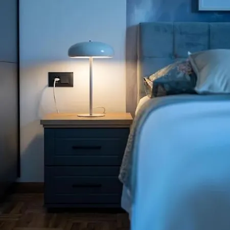 Strelitzia With Jacuzzi *