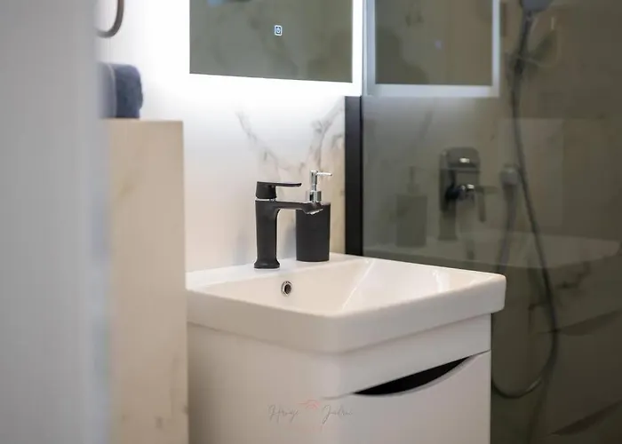 Apartament Strelitzia With Jacuzzi *