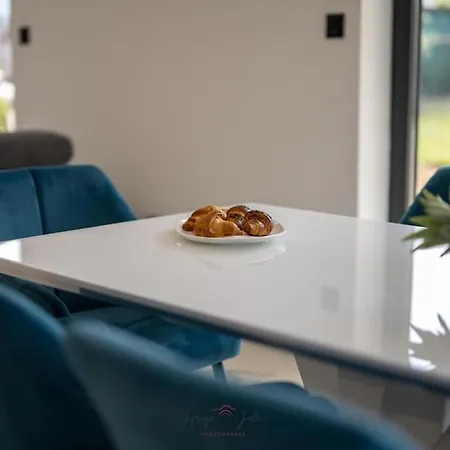 Strelitzia With Jacuzzi Appartement *